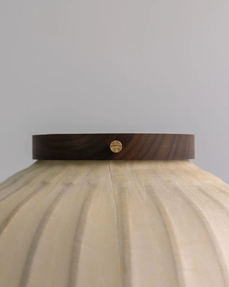 'Plum Charm' Table Lamp