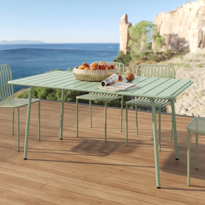 Table et chaises de jardin Yumi 6 personnes en métal vert