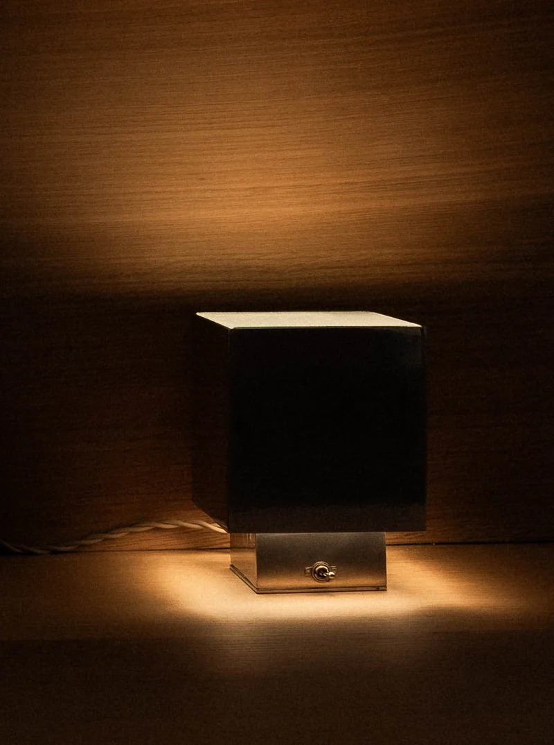 Aluminium Table Lamp 01