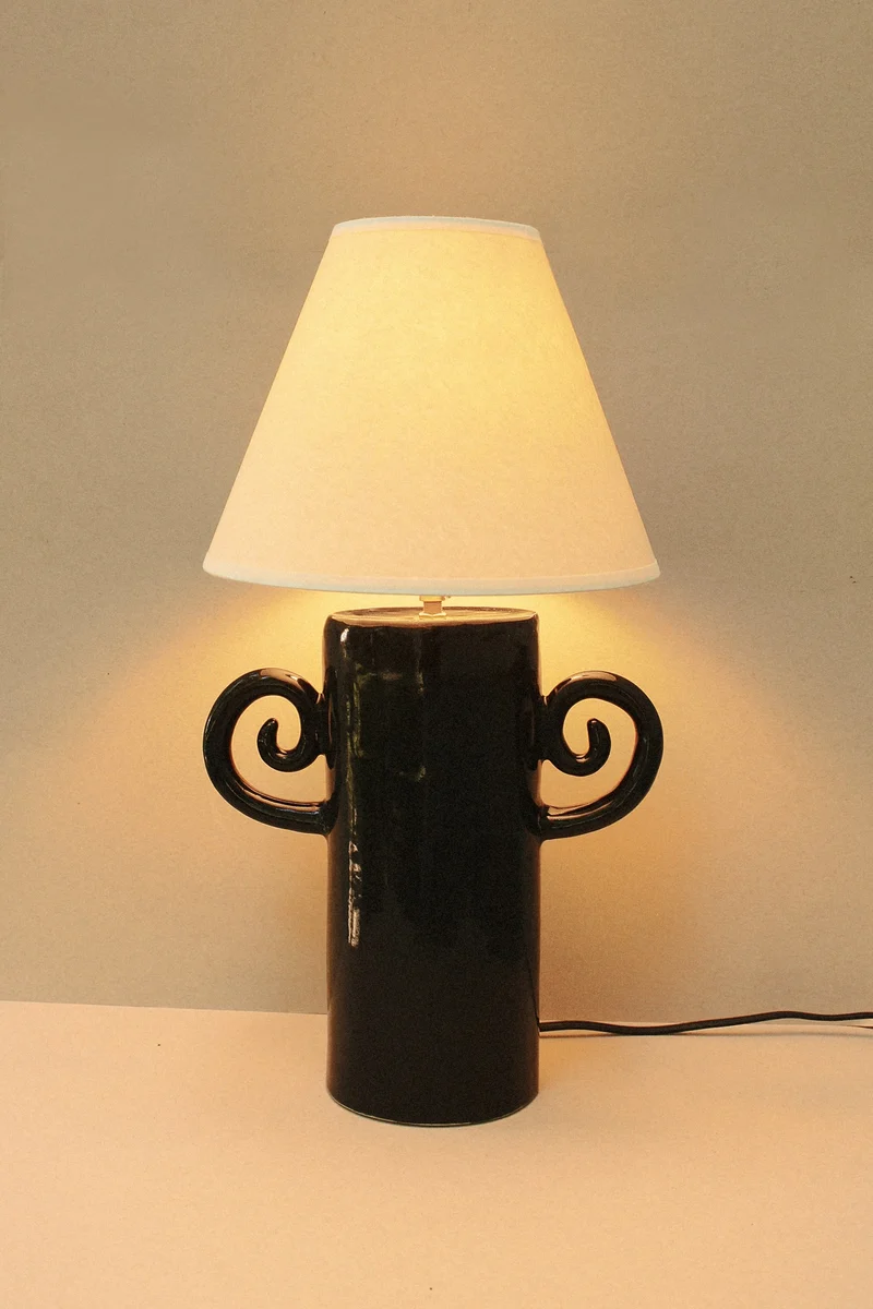 Espiral Ceramic Table Lamp (Negro)