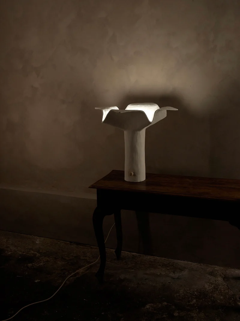 'La Fleur' Plaster Table Lamp