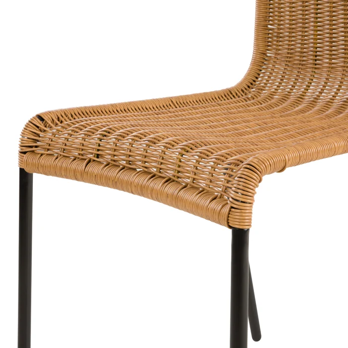 Table et chaises de jardin Tunga 8 personnes en bois et résine