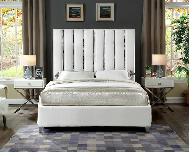 The Chrome Channel Design Features Velvet Bed – IF-5622