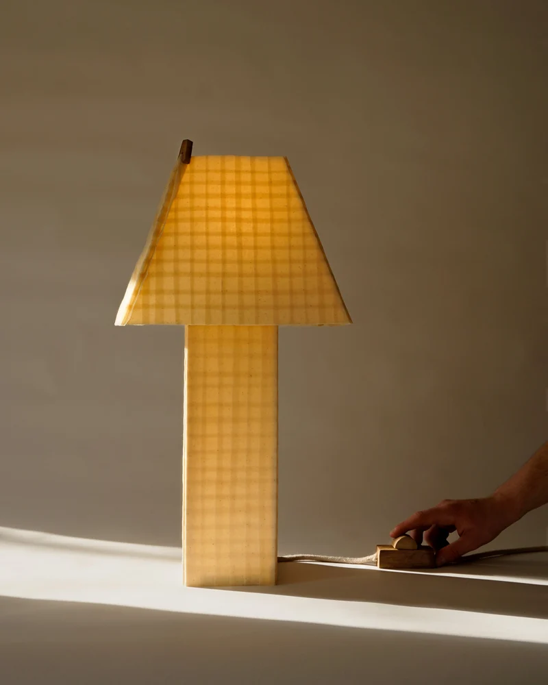 Grid Resin Table Lamp
