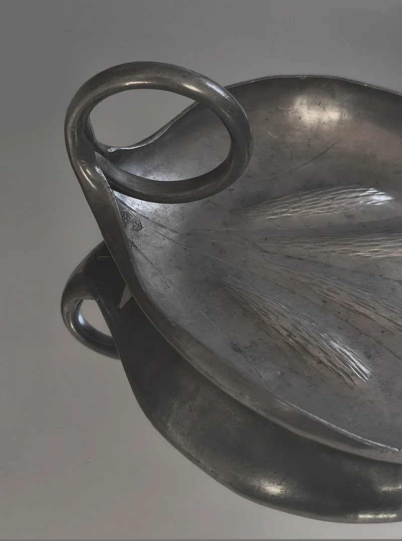 Large pewter Leaf Vide Poche