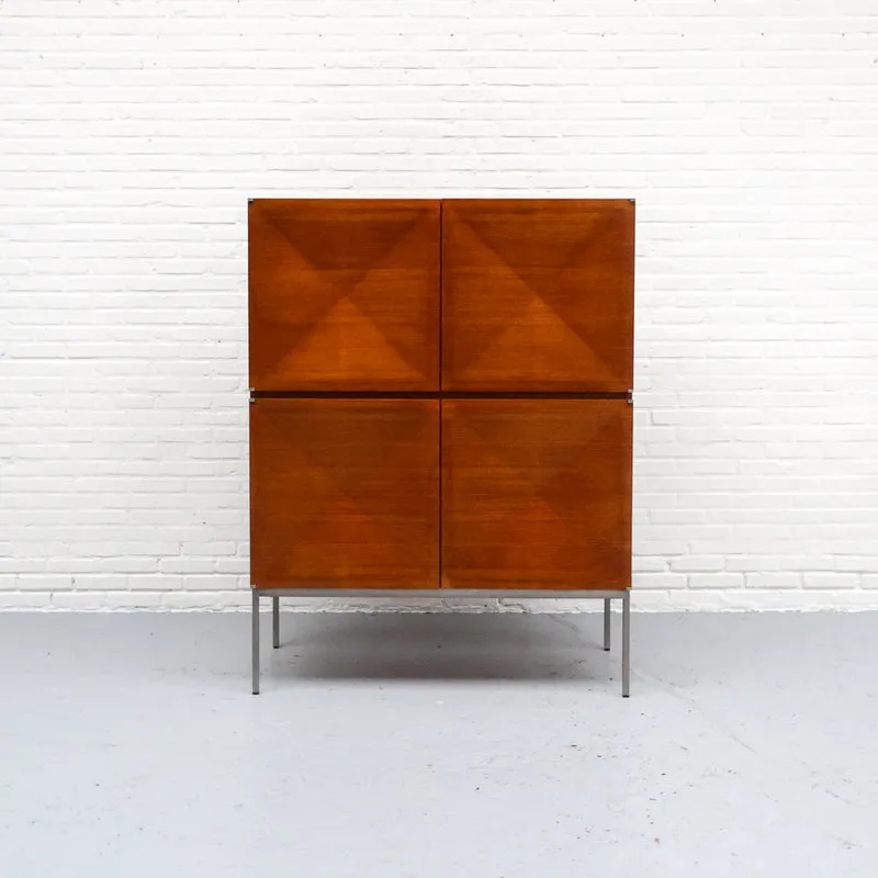 Behr 1307 Diamond Highboard 1960s