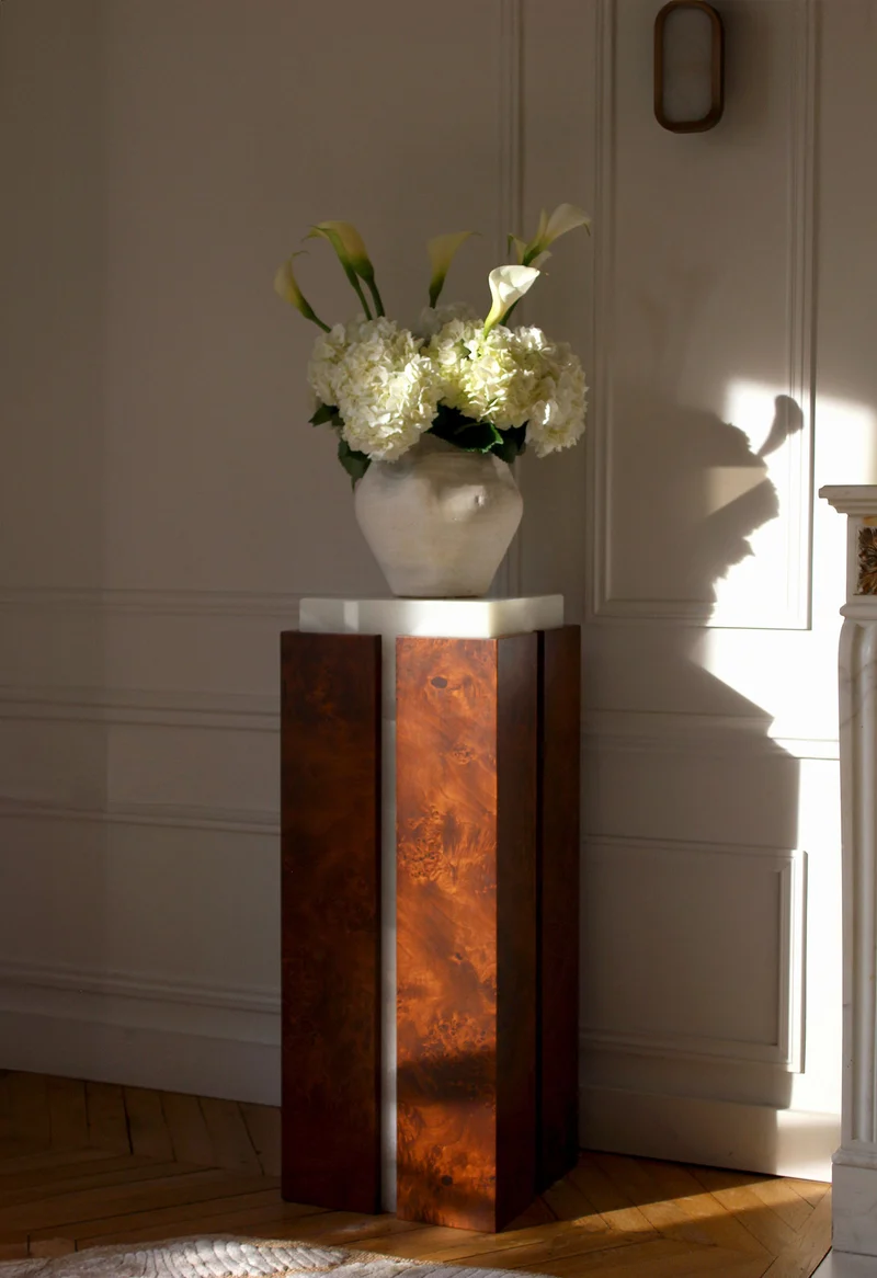 'Como' Plinth White Onyx and Brown Wood