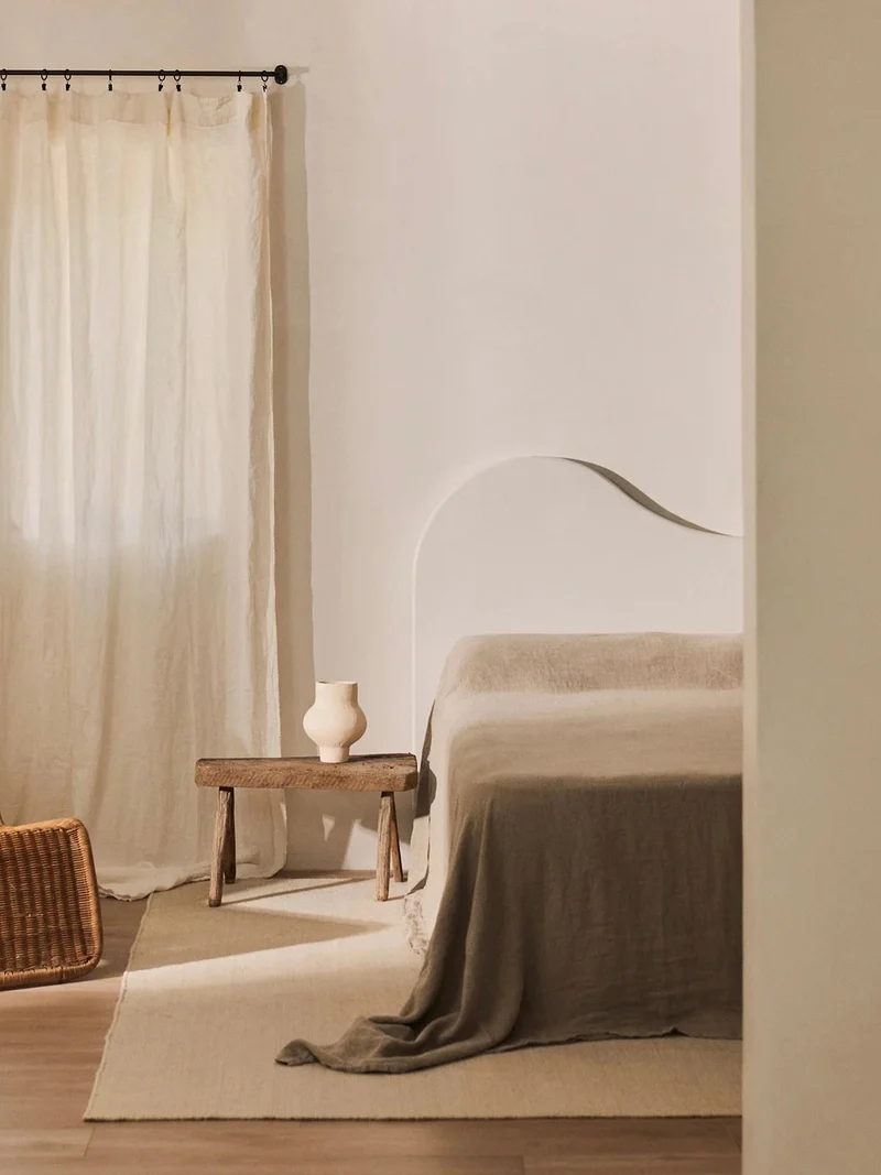 Pasiego Headboard