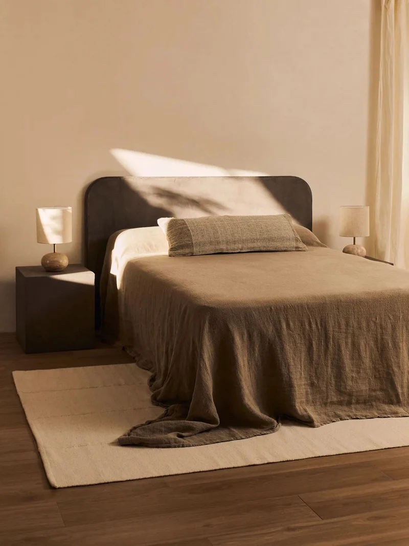 "Ruperto" Headboard