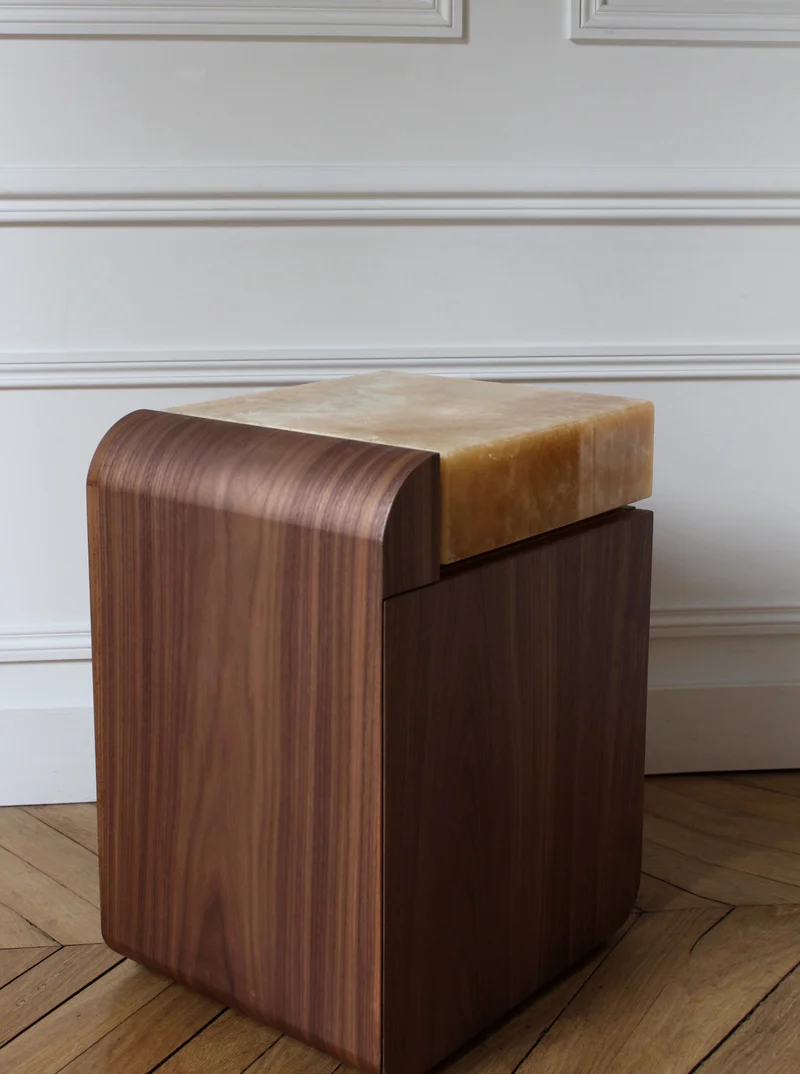 "Amo" Noyer Wood and Honey Onyx Side Table