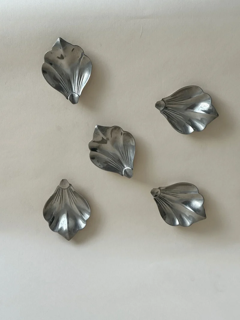 Set 5 Vintage Chrome Leaf Trays