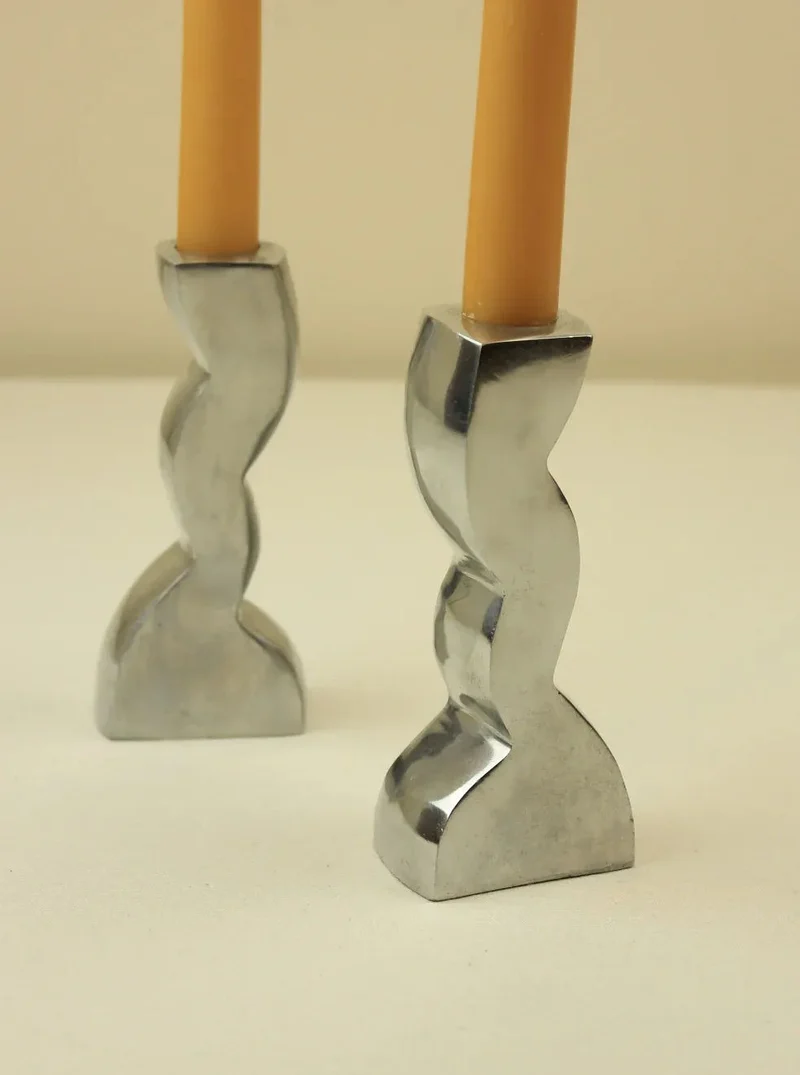 Wavy Candleholder