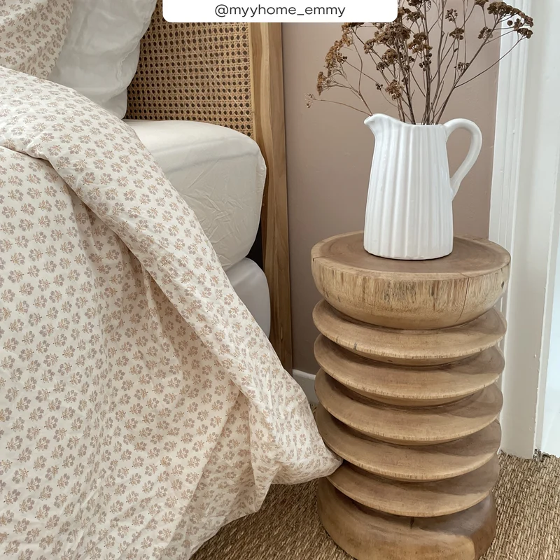 Tabouret Lewa en bois de suar D30 cm