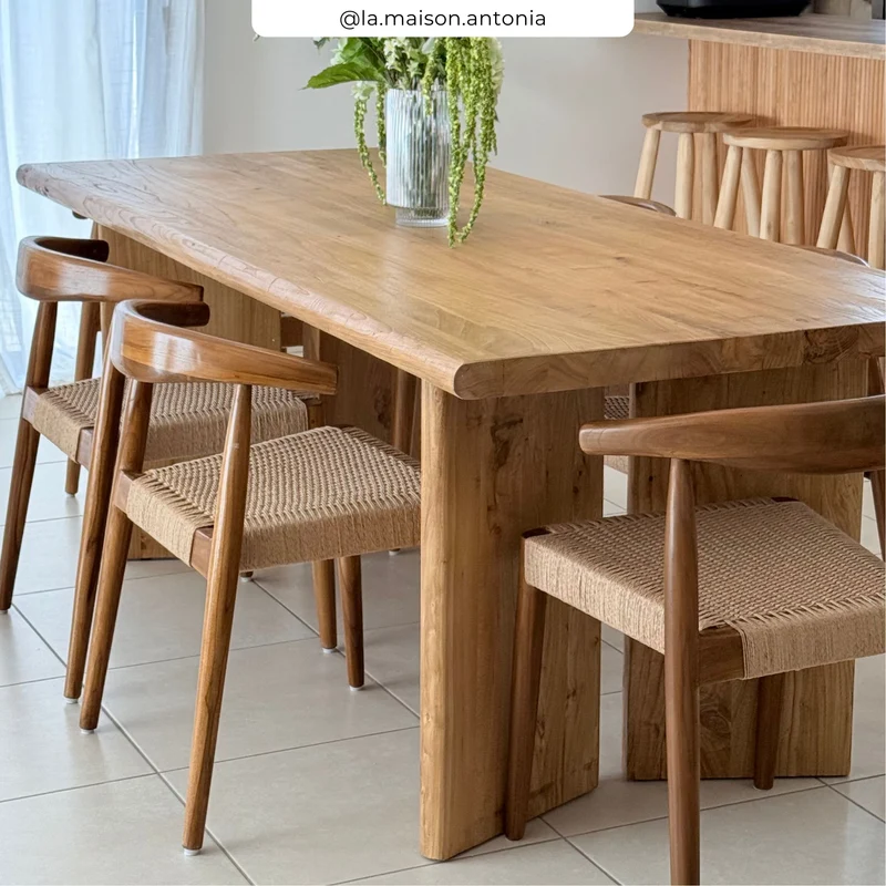 Table rectangulaire Albane en bois d'orme 8 personnes
