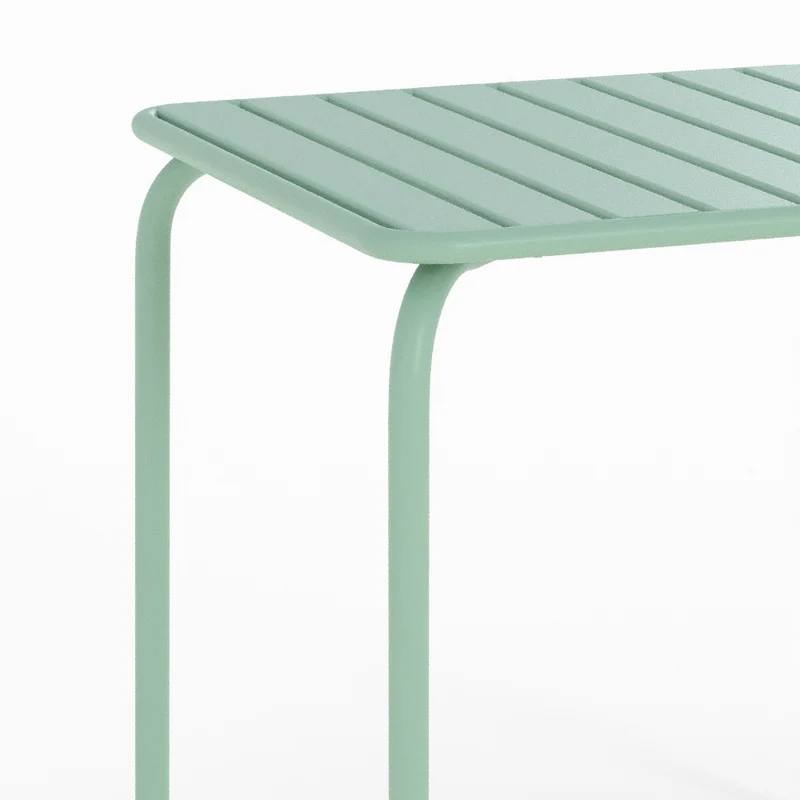 Table de jardin Yumi en métal vert clair 4 personnes