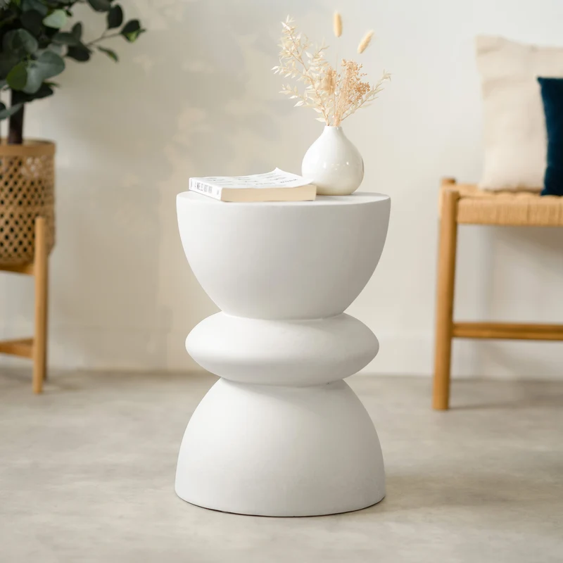 Table d'appoint ronde Maupiti en fibre d'argile effet béton