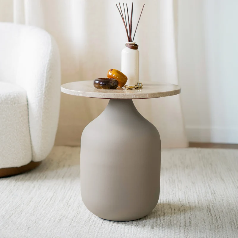 Table d'appoint Louison en travertin greige D45 cm