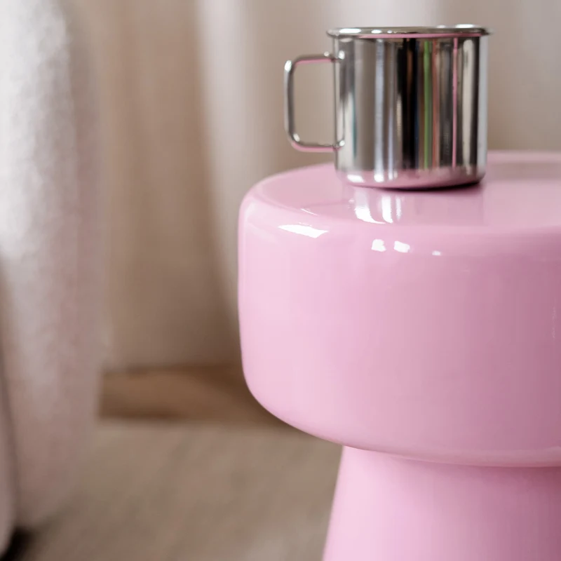 Table d'appoint Athéna en métal rose D30 cm