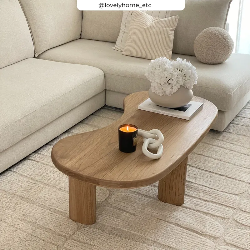 Table basse organique Brandan en bois massif de mindi