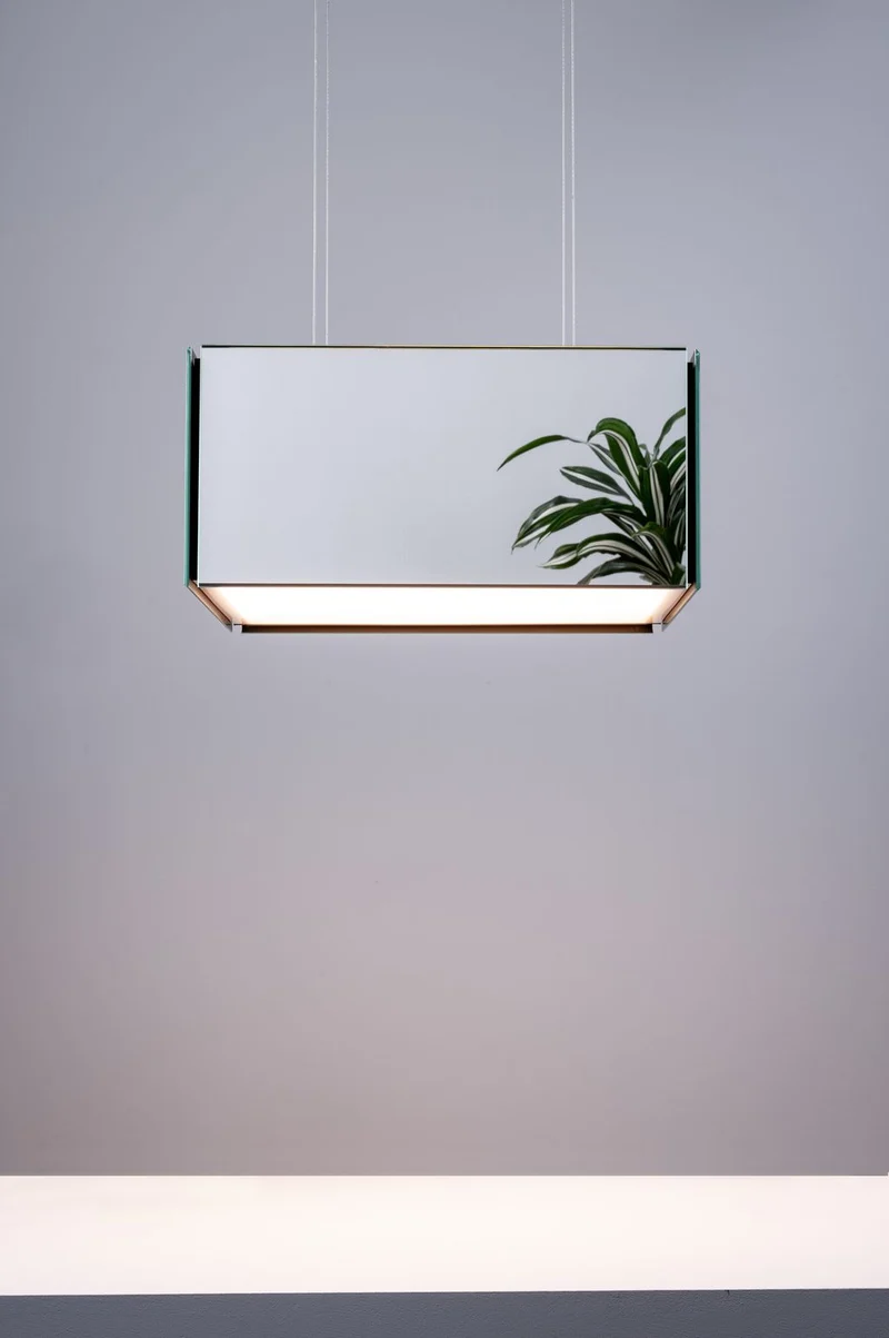 Suspension Mirror Cube