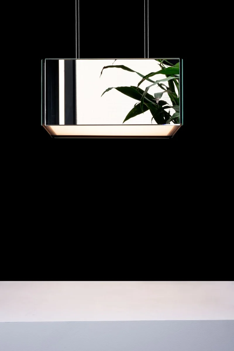 Suspension Mirror Cube