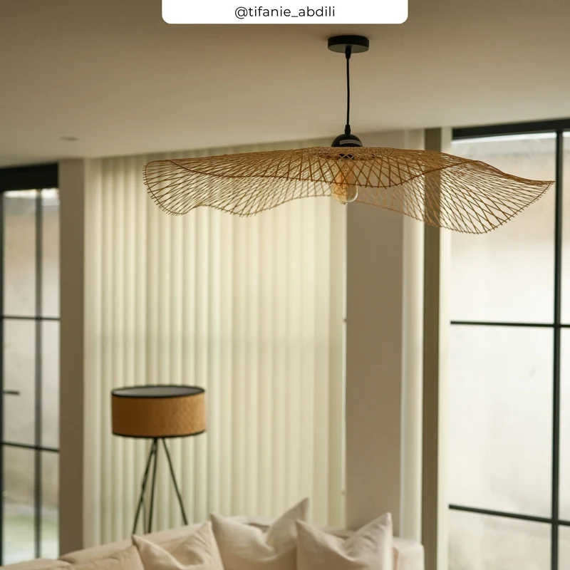 Suspension Jipi en bambou avec fil noir D100 cm