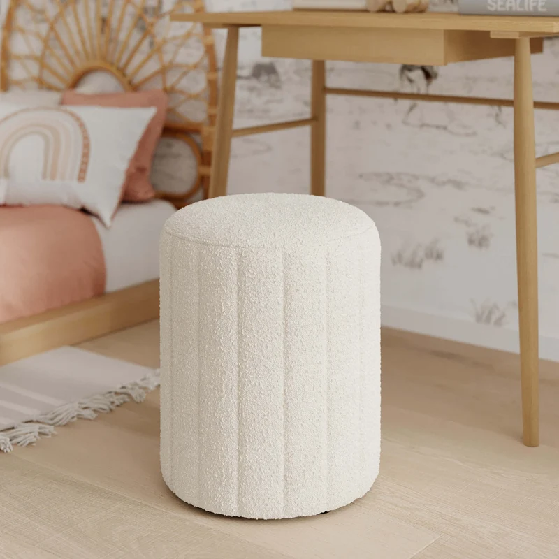 Pouf Eva rond en tissu blanc bouclé