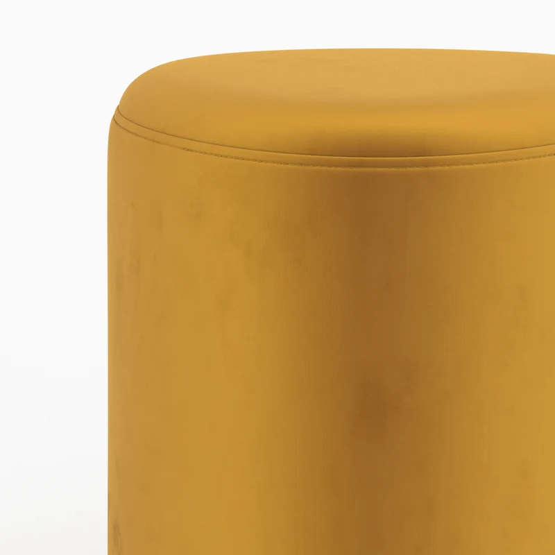 Pouf Emmy triangulaire en velours jaune curry