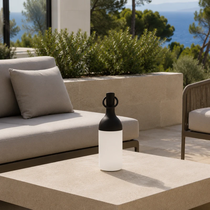 Lampe nomade Elo en plastique noir