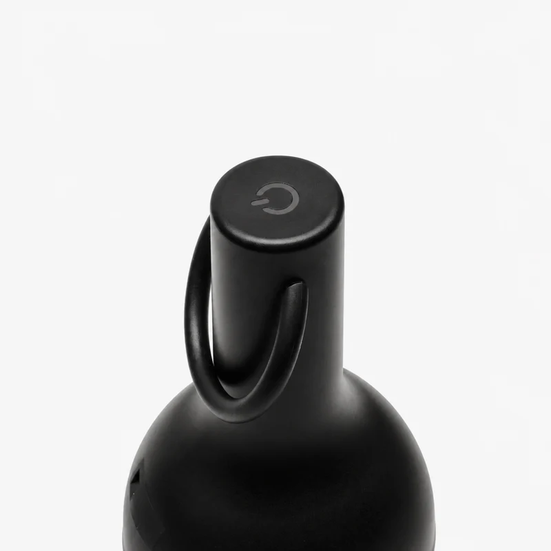 Petite lampe nomade Elo en plastique noir