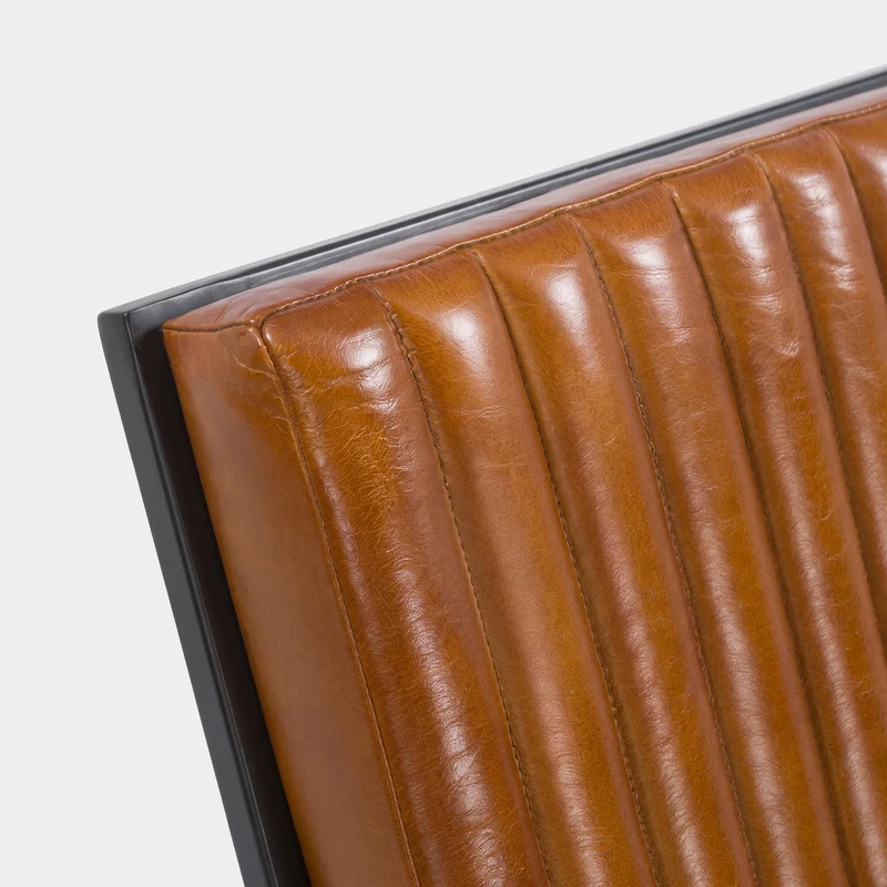 Fauteuil Gustave en cuir de buffle marron