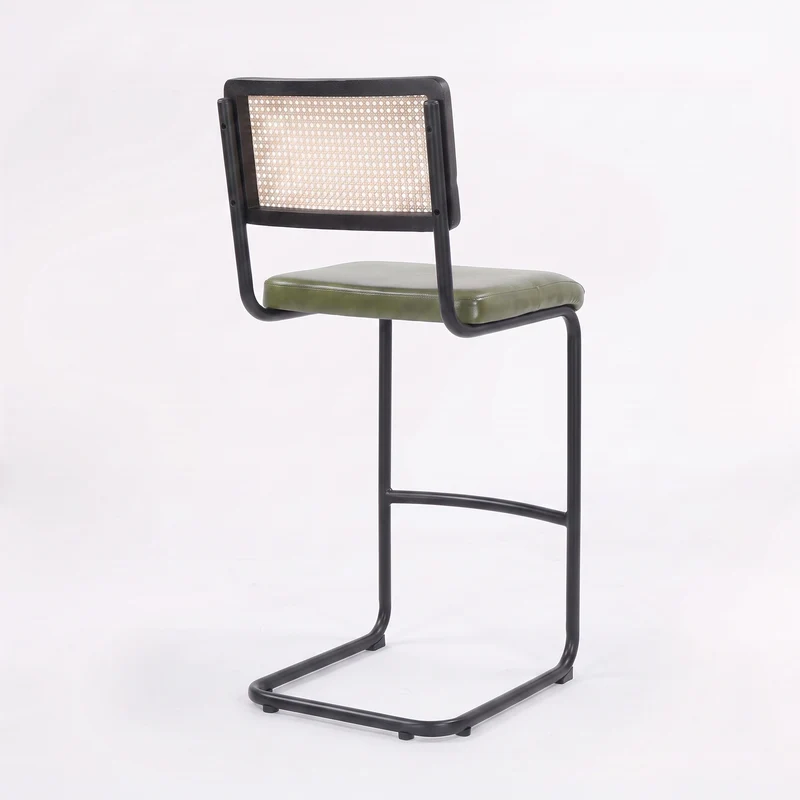 Lot de 2 chaises de bar Léandre 76 cm en cannage et cuir vert