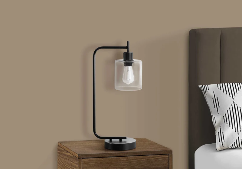 LUXARIS GLASS™ – MODERN BLACK TABLE LAMP WITH USB – I 9637