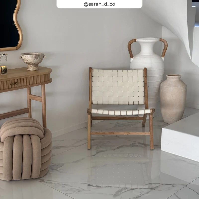 Fauteuil Kuna en teck et cuir tressé blanc