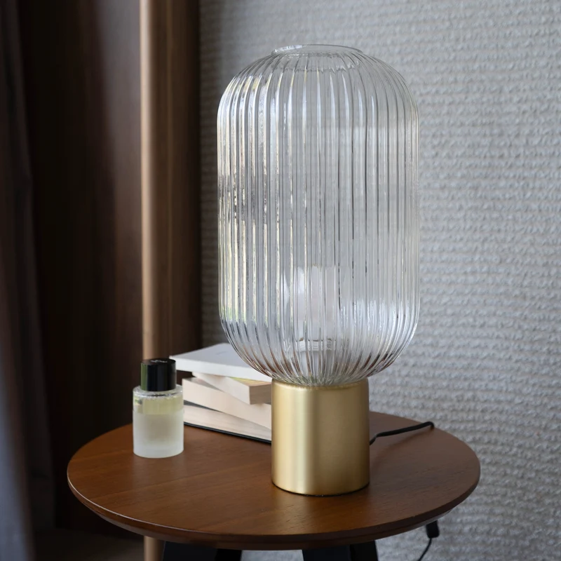 Lampe Lou en verre cannelé