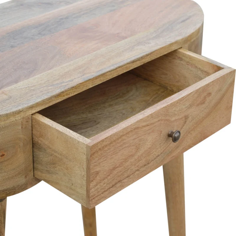 Petite table console London