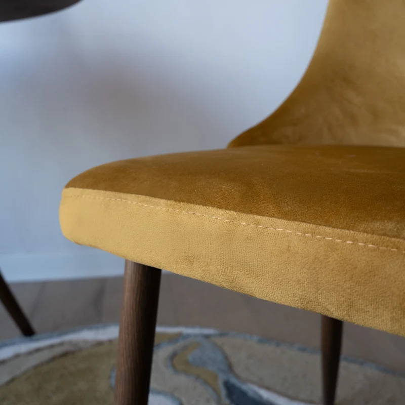 Chaise Vinni en velours jaune moutarde (lot de 2)