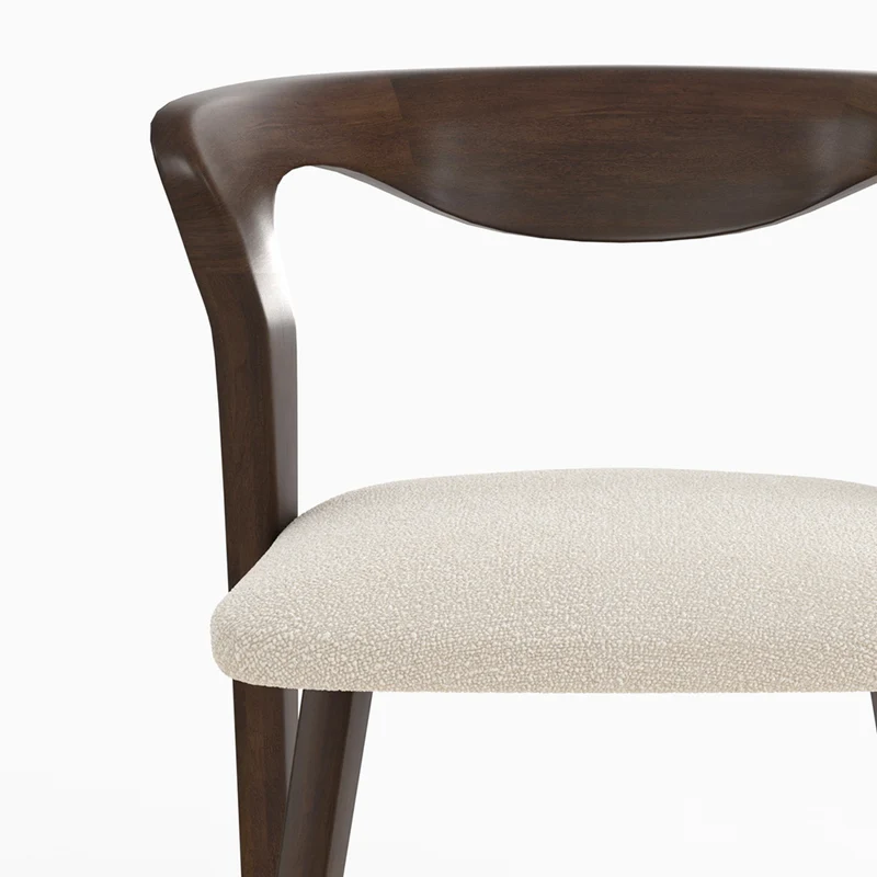 Chaise Vega en bois d'hévéa foncé et tissu bouclé crème
