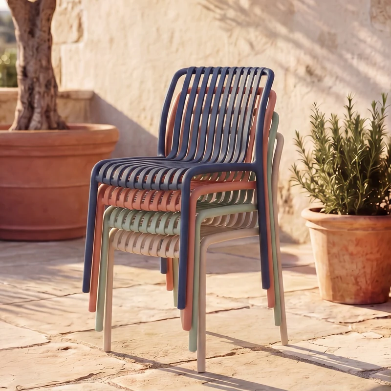 Lot de 2 chaises de jardin empilables Duli en plastique bleu marine