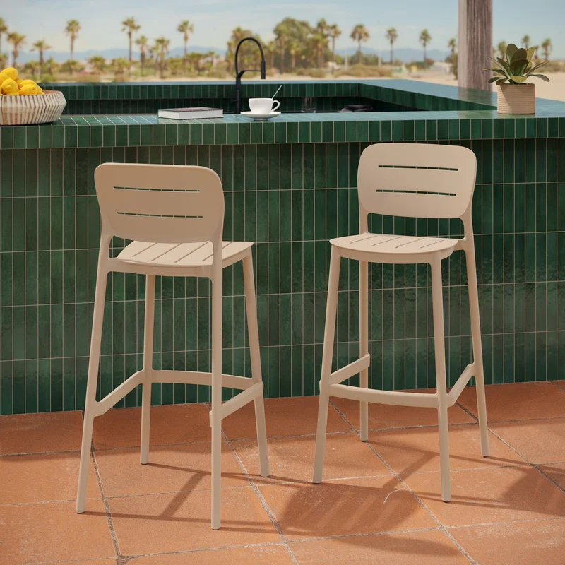 Lot de 2 chaises de bar de jardin Lola 75 cm en plastique beige