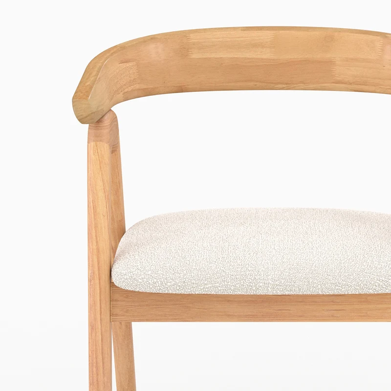 Chaise Hawa en bois d'hévéa clair et tissu bouclé crème