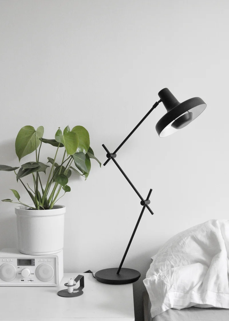Lampe de table Arigato noir