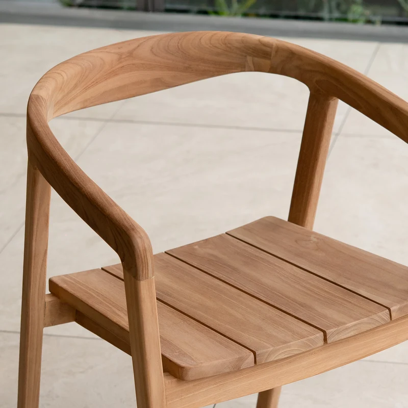 Chaise de jardin Kora en bois de teck massif