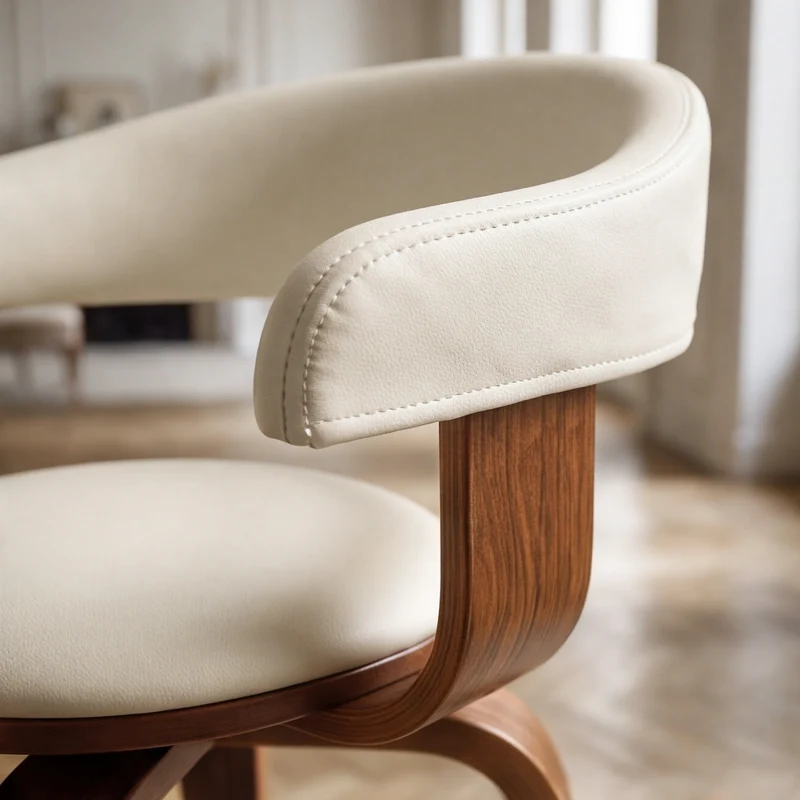 Chaise blanche Harold avec accoudoirs