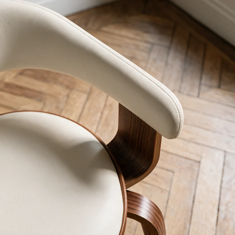 Chaise blanche Harold avec accoudoirs