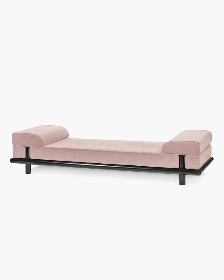 Lit de jour velours rose + cadre chêne teinté noir Beth
