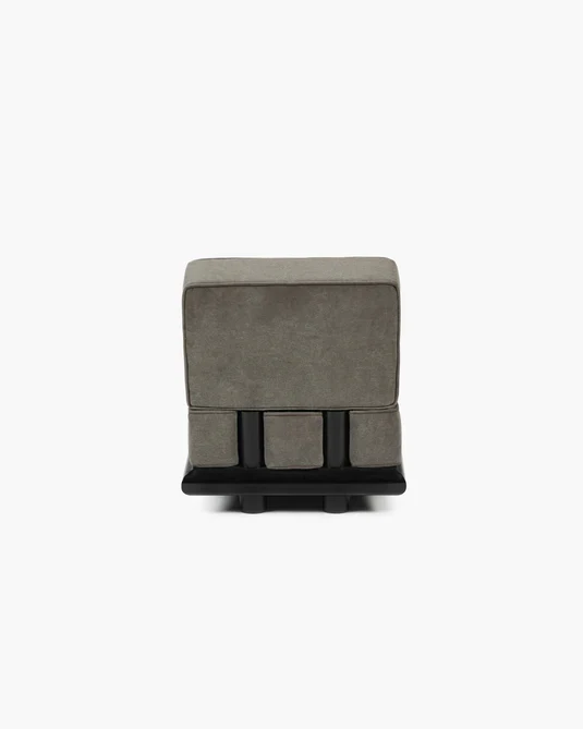 Canapé velours taupe + cadre chêne noir Ono 1