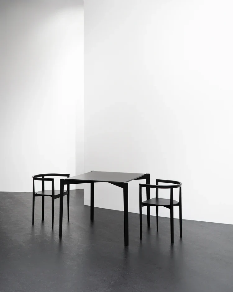 Table carrée chêne brun Eloïs