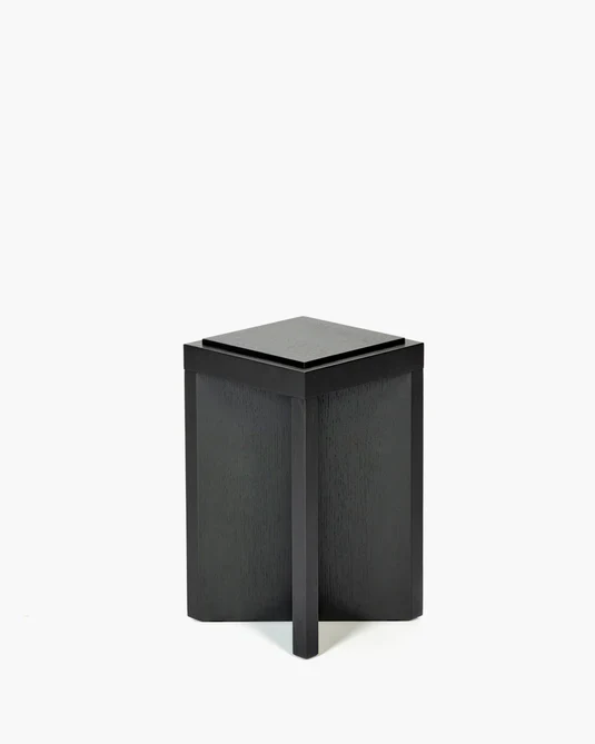 Table d'appoint chêne noir Kubé 4