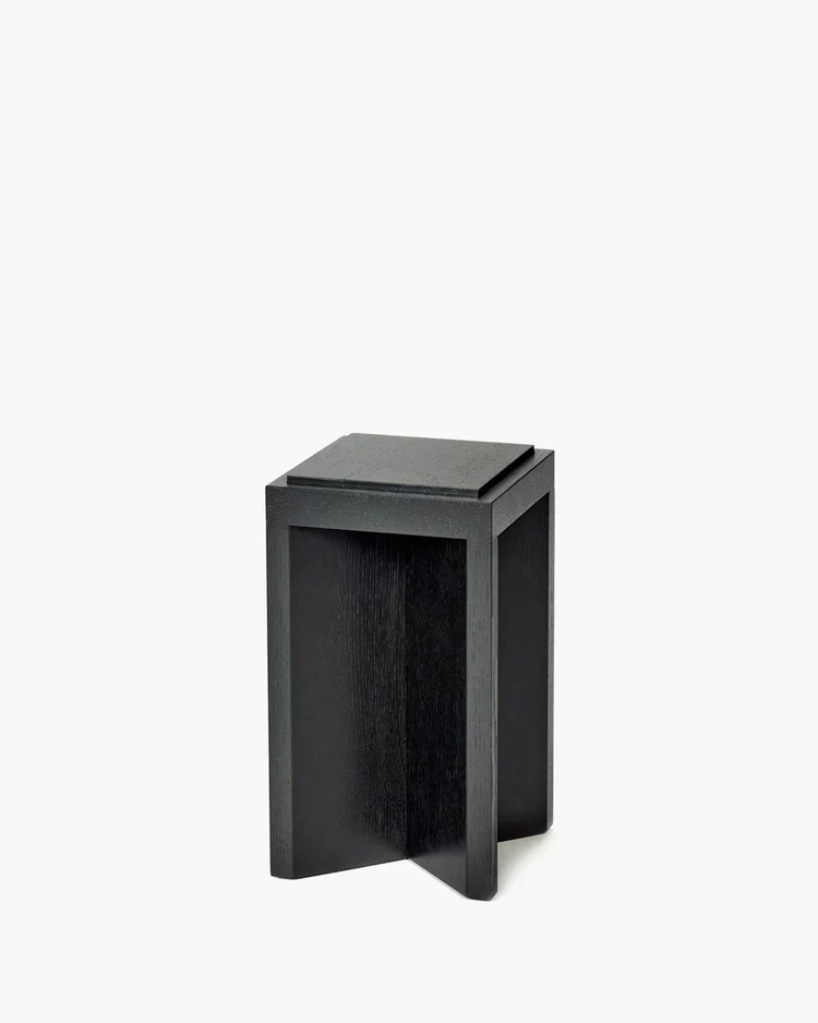 Table d'appoint chêne noir Kubé 4